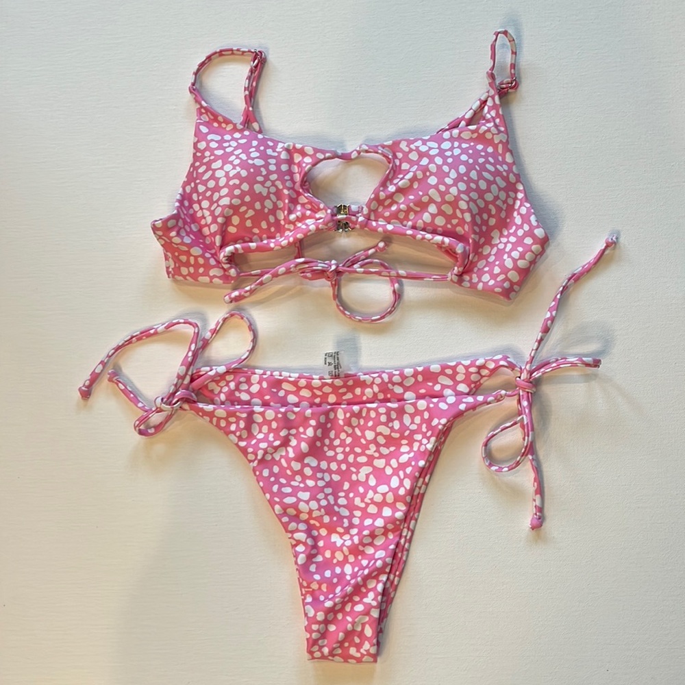 Shein Womens Bikini Set Adjustable Straps and Tie Side Bottoms Size Large